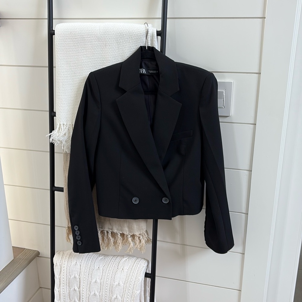 Zara Double Breasted Blazer. Black. Size M.